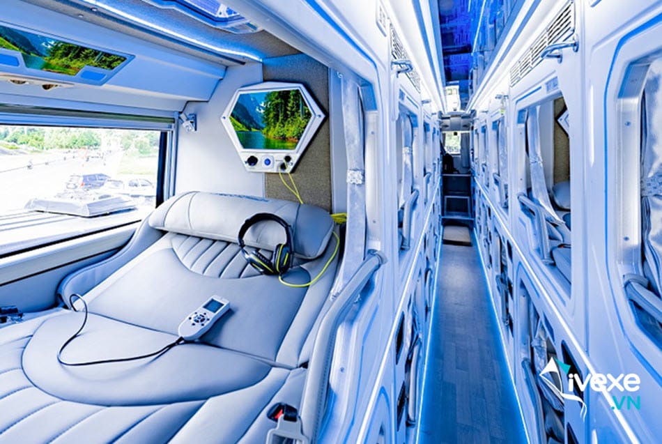 Dịch vụ xe Limousine 20 phòng đôi cao cấp của xe Khanh Hằng Hà Giang