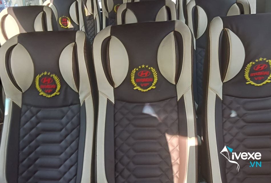 Dịch vụ xe Limousine 9 chỗ của xe khách Quang Giang đi Hà Giang