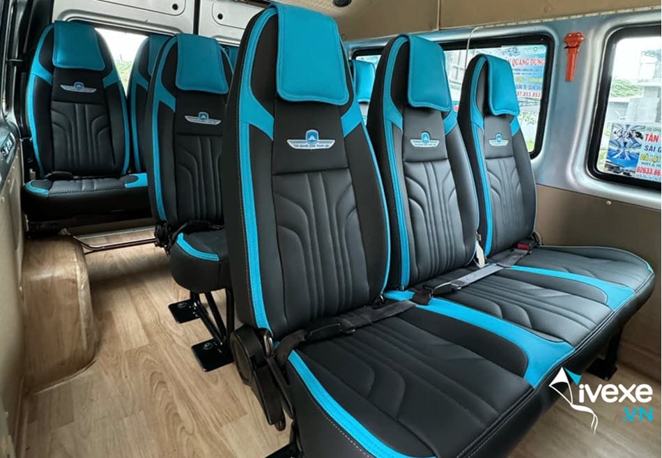 Xe ghế Limousine 9 chỗ của nhà xe Tân Quang Limousine đi Huế