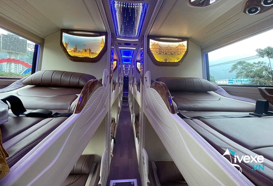 Xe Limousine 24 phòng của nhà xe Quang Giang Vip