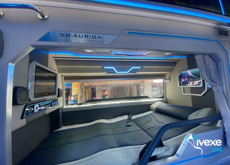 Xe Limousine 20 phòng của nhà xe Xuân Tùng Đà Nẵng