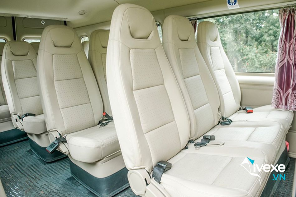 Tiện ích xe ghế ngồi 16 chỗ của xe khách Tài Lợi Đồng Tháp