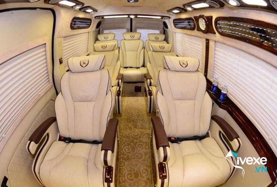 Tiện ích xe Limousine 9 chỗ của xe khách Long Giang Limousine