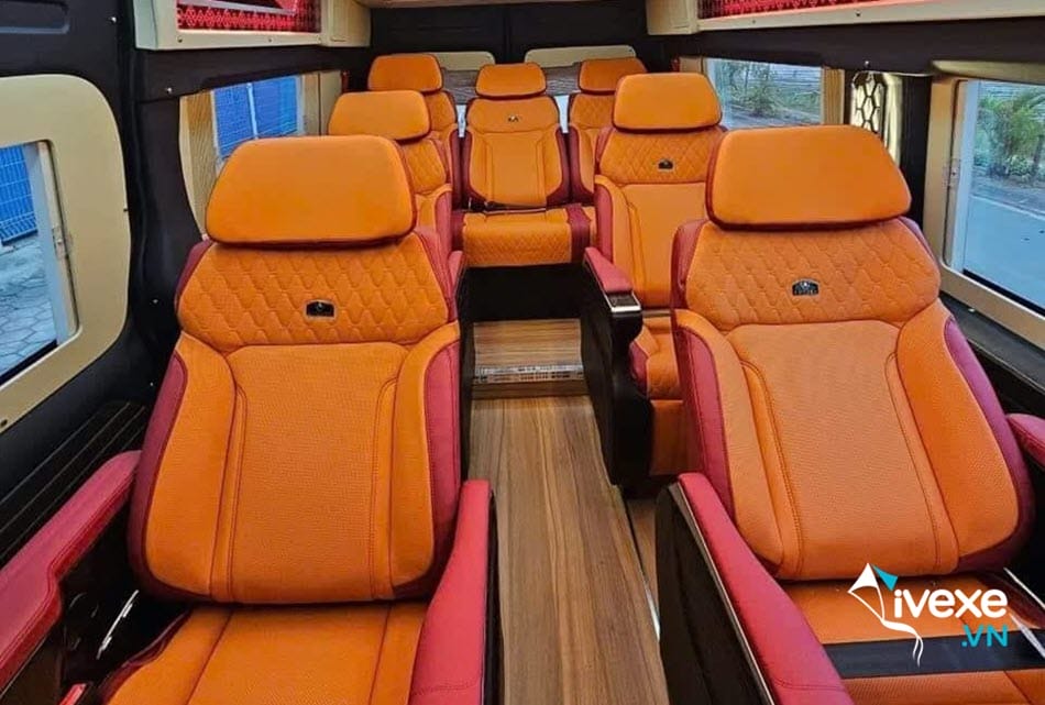 Dòng xe Limousine 12 chỗ của xe khách Phúc Lộc Thọ Nam định