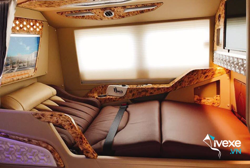 Dịch vụ xe Limousine 22 phòng của xe khách Ngọc Ánh Vip