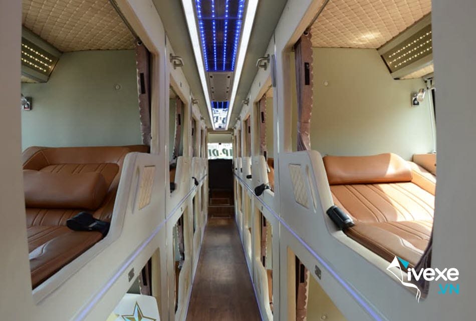 Tiện ích xe Limousine 20 phòng của nhà xe Giáp Diệp