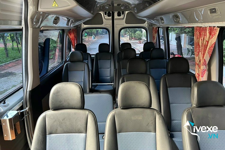 Dòng xe ghế ngồi 16 chỗ của nhà xe Vân Chính Phương Lâm - Đồng Nai