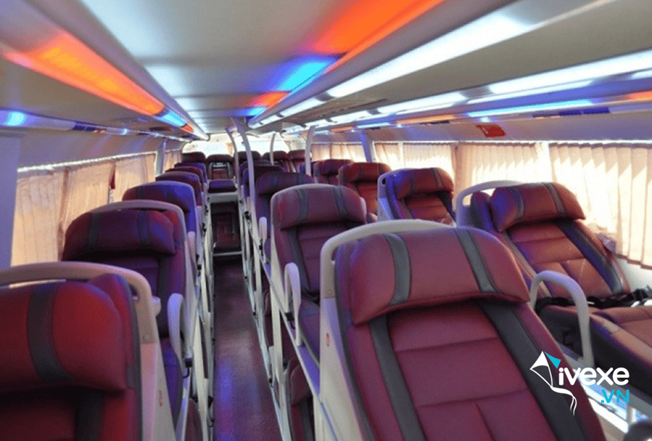 Xe giường nằm 40 chỗ đời mới của xe Thịnh Hưng Cao Bằng