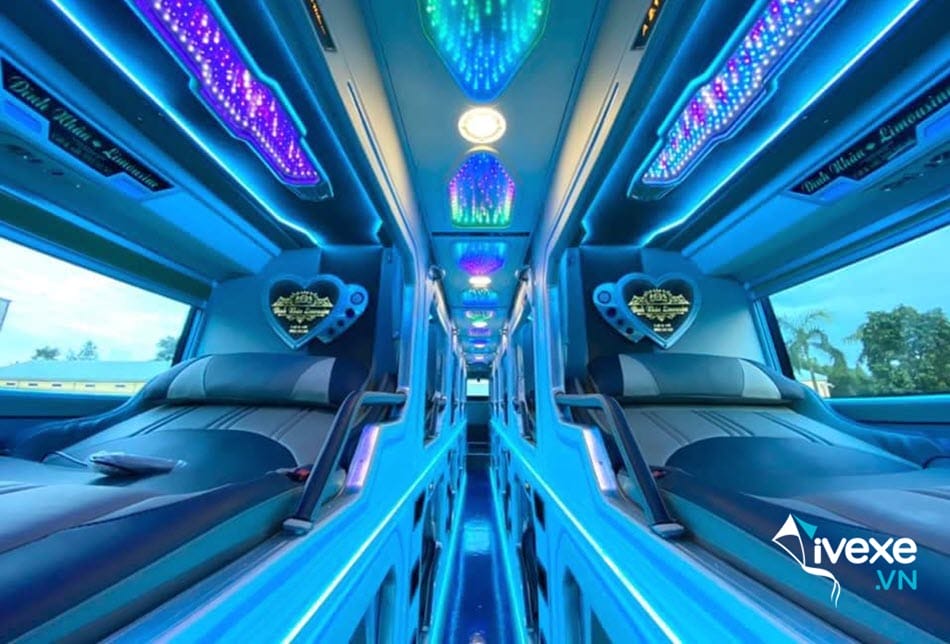 Dòng xe Limousine 22 phòng của nhà xe Đình Nhân Đà Nẵng - Sài Gòn