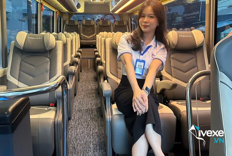 Tiện ích dòng xe Limousine 15 chỗ của xe GoroTrip Vip Nha Trang