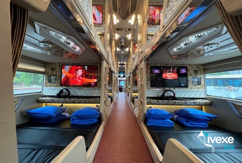 Tiện ích xe Limousine 22 phòng của xe Hùng Cúc đi Vinh