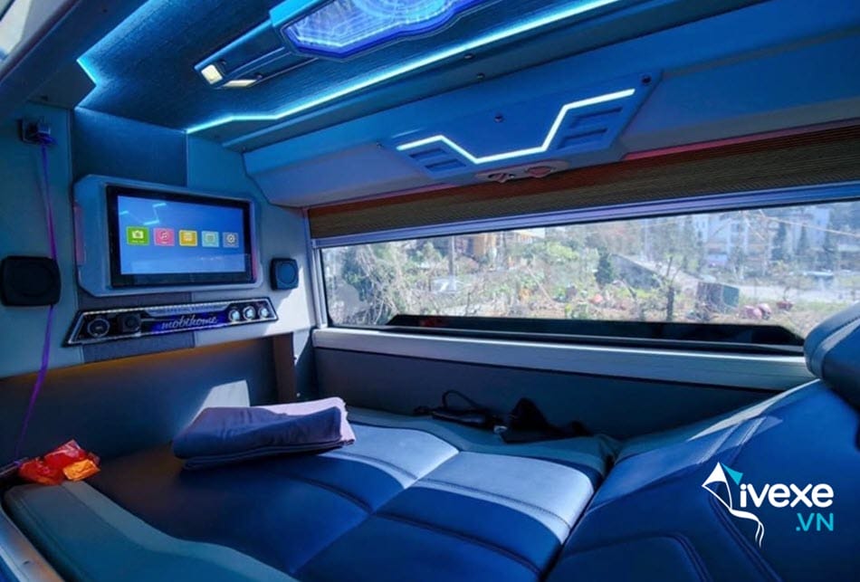 Tiện ích xe Limousine 24 phòng của xe Hùng Cận Bình Định