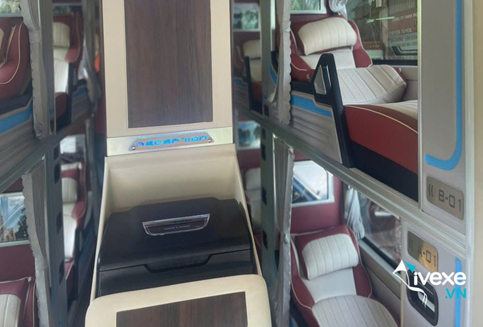 Tiện nghi sang trọng xe Limousine 34 phòng của xe Việt Hưng Gia Lai