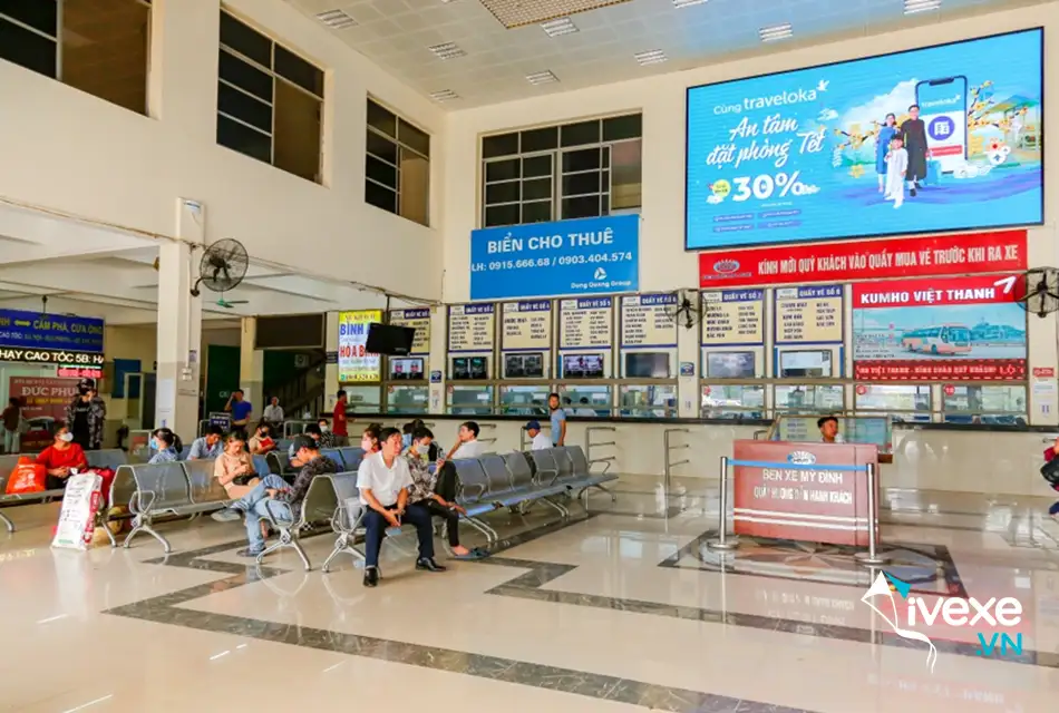 Khu vực phòng chờ dành cho khách tại bến xe Mỹ Đình