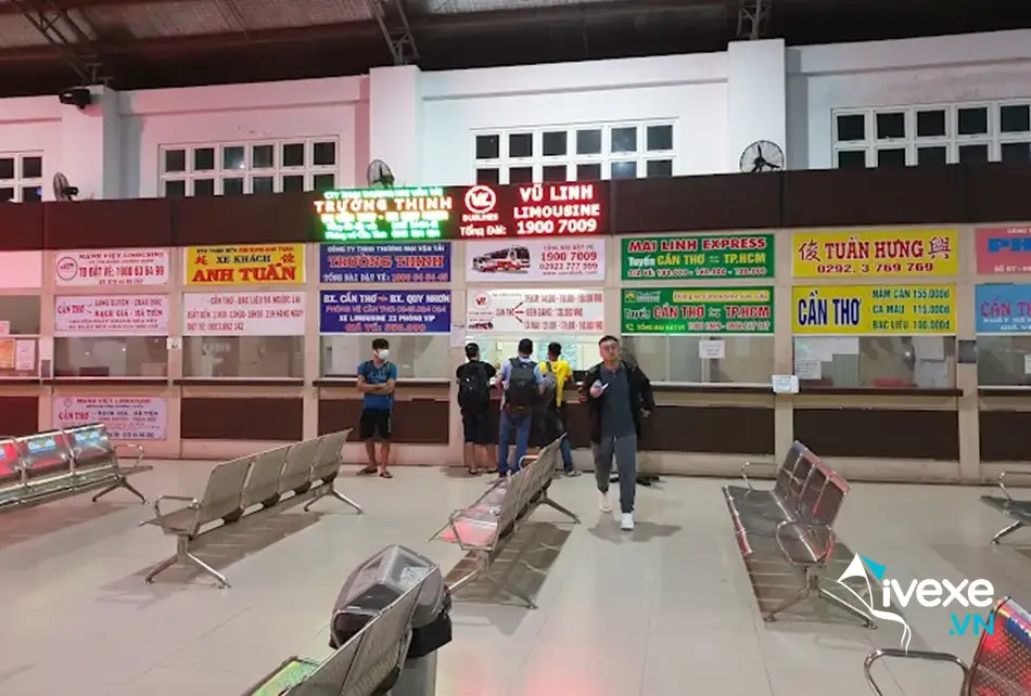 Khu vực quầy vé tại Bến xe Trung tâm Cần Thơ