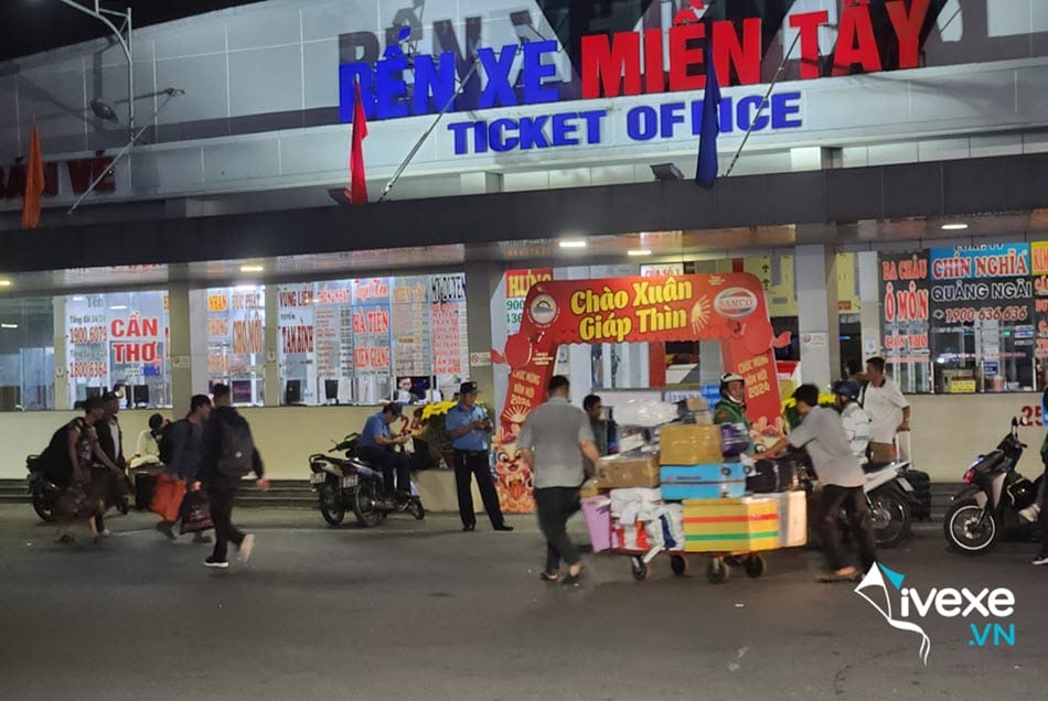 Quầy vé tại bến xe Miền Tây Thành phố Hồ Chí Minh