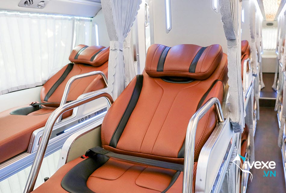Tiện ích xe Limousine 34 phòng của xe Hiệp Thành Tân Châu