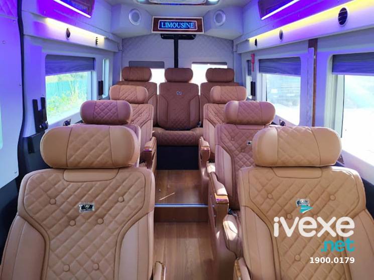 Nội thất cao cấp của nhà xe Thời đại 4.0 Limousine