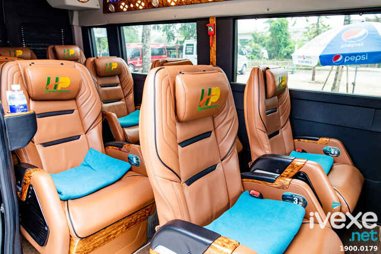 Nội thất của nhà xe Hoàng Phú Limousine