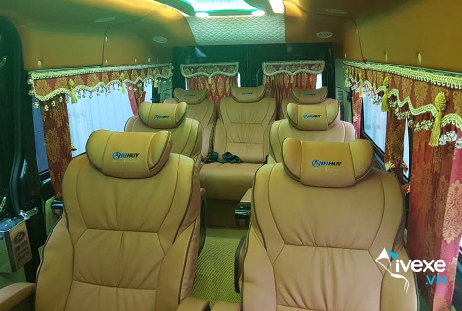 Nội thất xe Limousine 9 chỗ của nhà xe Anh Huy Vip