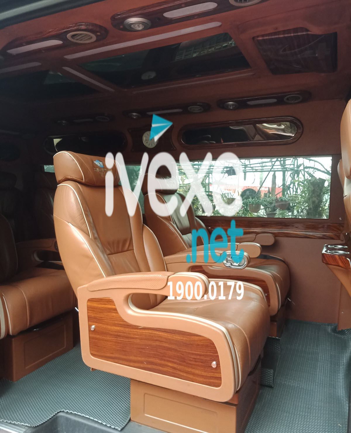 Nội thất xe Mạnh Kiên Limousine