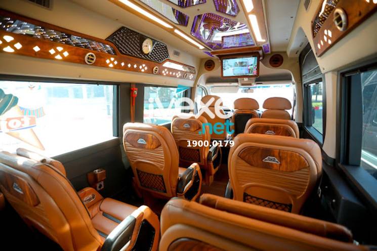 Nội thất cao cấp của nhà xe Anh Quốc Limousine