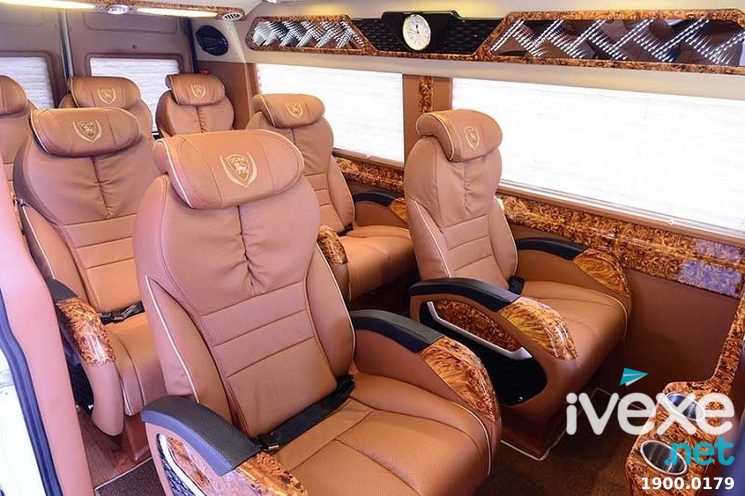 Nội thất cao của của dòng xe Limousine của nhà xe Đại Nam