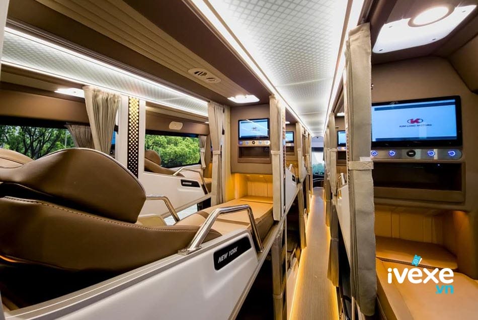 Tiện nghi xe Limousine 34 phòng hiện đại của xe khách Phương Trang An Giang