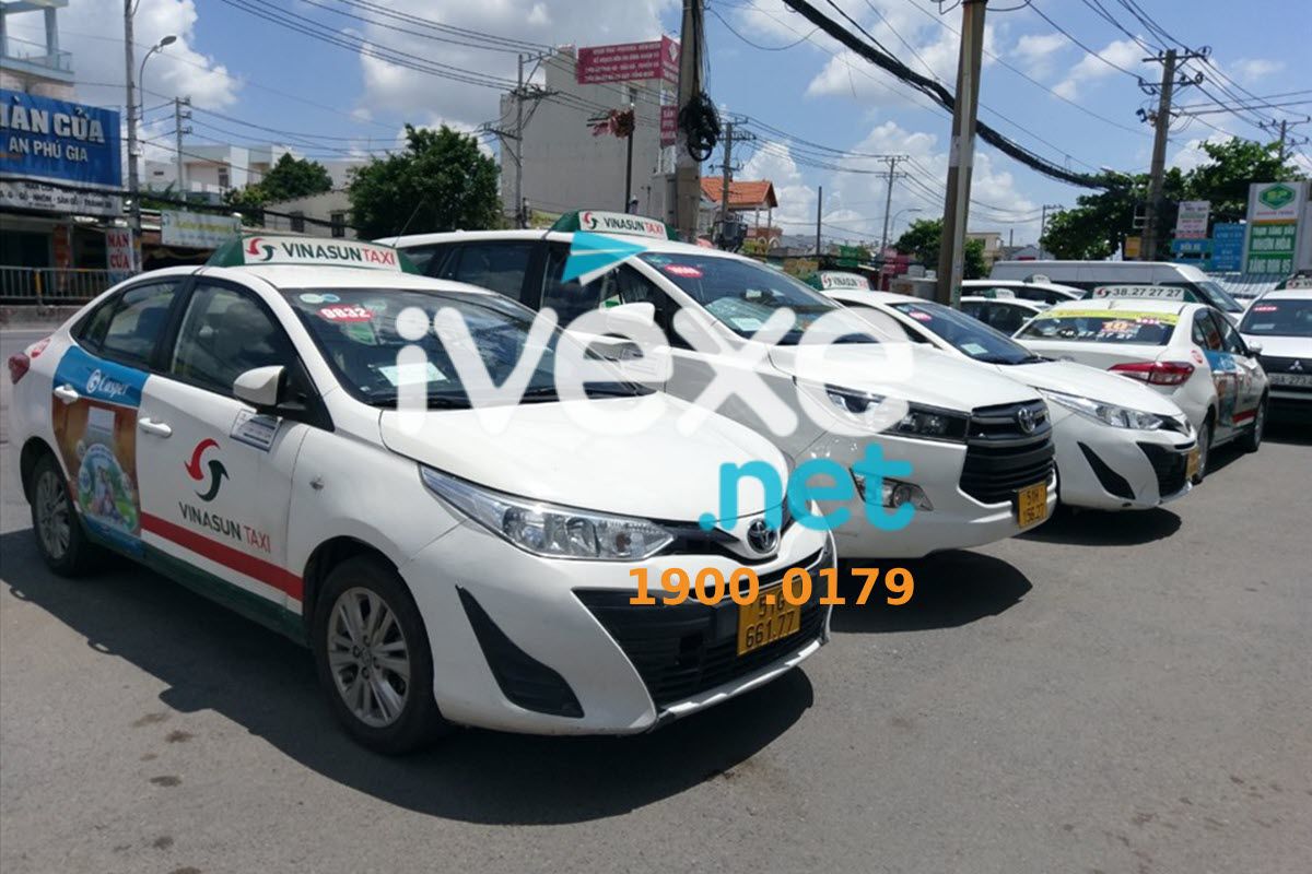 Dịch vụ đưa đón khách chu đáo của taxi Vinasun Vĩnh Cửu