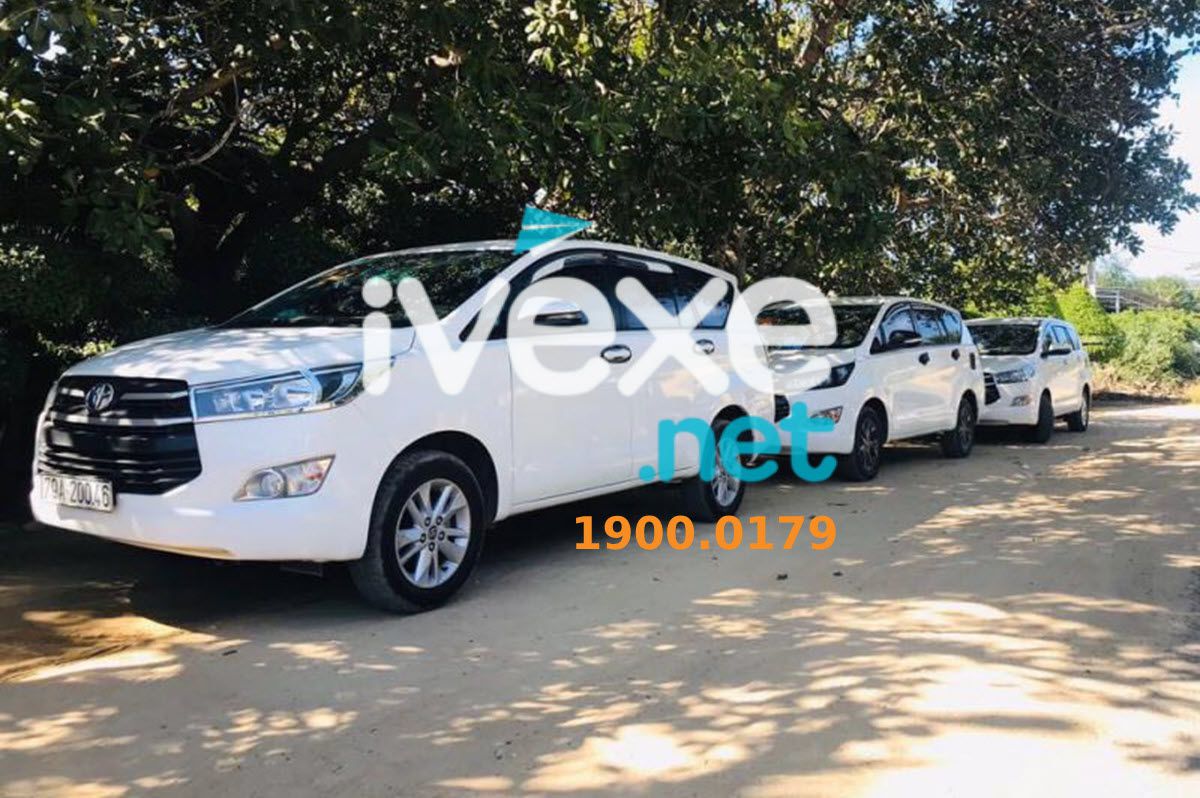 Dịch vụ đưa đón khách tận nơi của hãng taxi Vương Trần - Chư Sê