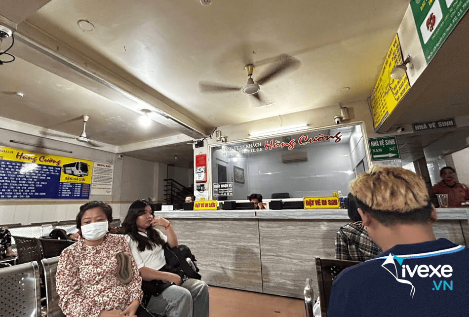 Khu vực phòng vé của nhà xe Hùng Cường tại Sài Gòn