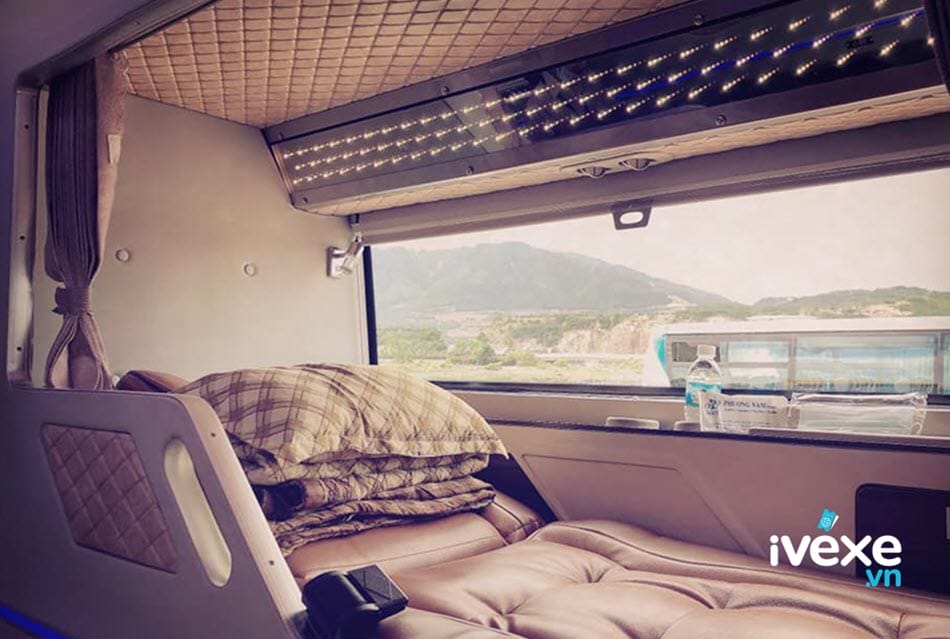 Nội thất xe Limousine 22 phòng của nhà xe Phương Nam Nha Trang