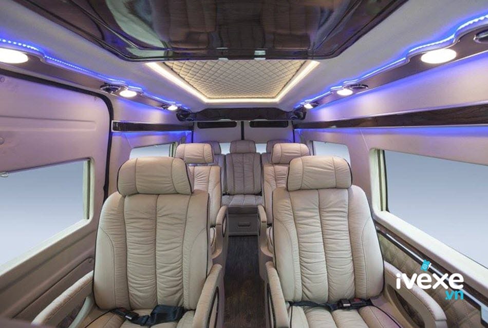Nội thất xe Limousine sang trọng của nhà xe Nhật Đoan Limousine