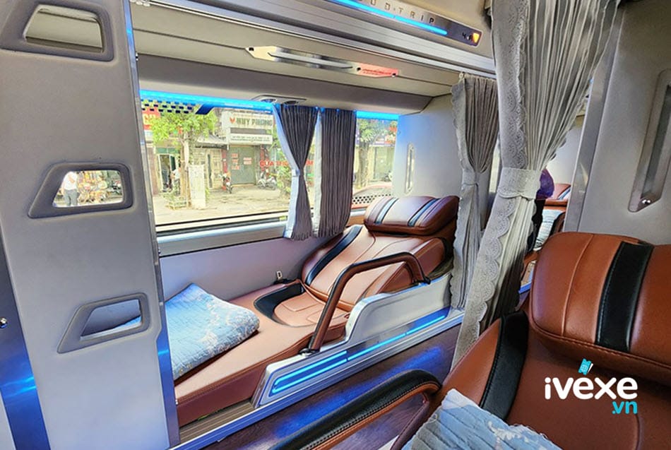 Tiện nghi sang trọng xe Limousine 34 phòng của xe Vạn Lục Tùng