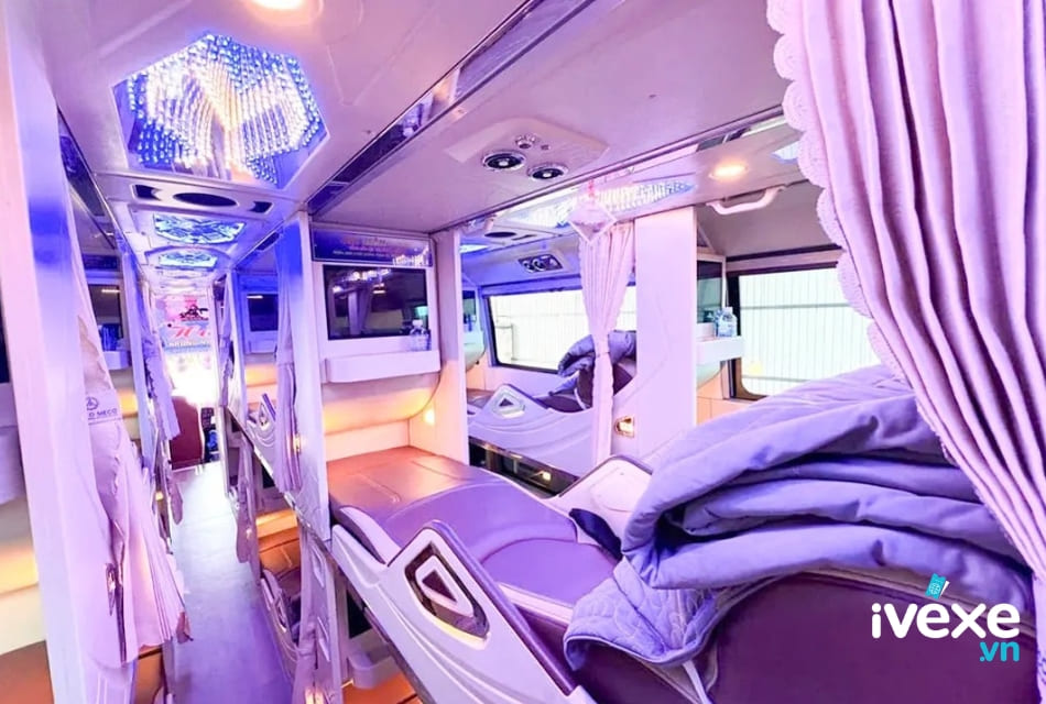 Xe giường Limousine 34 chỗ tiện nghi của xe Tân Hoàng Anh