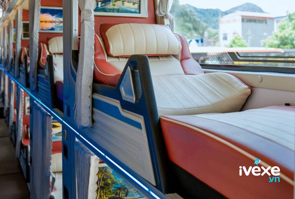Xe Limousine 34 phòng sang trọng của nhà xe Phước Thành - Thanh Tuấn