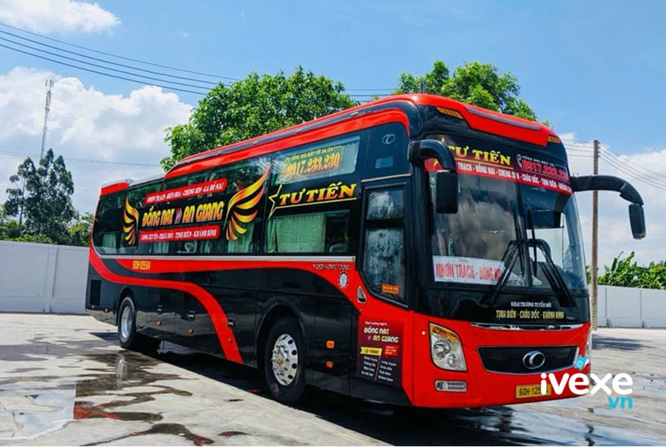 Nhà xe Tư Tiến