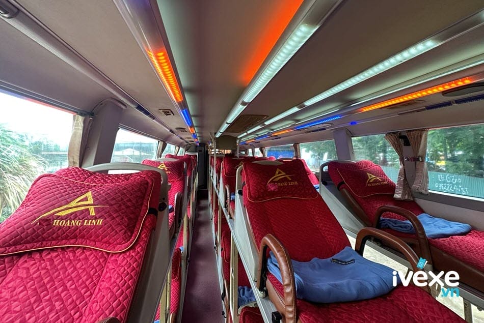 Nội thất xe giường nằm 38 chỗ tiện nghi của nhà xe Hoàng Linh