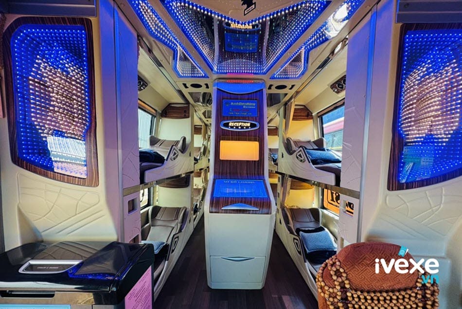 Nội thất xe Limousine 34 phòng của nhà xe Kính Diên Hồng