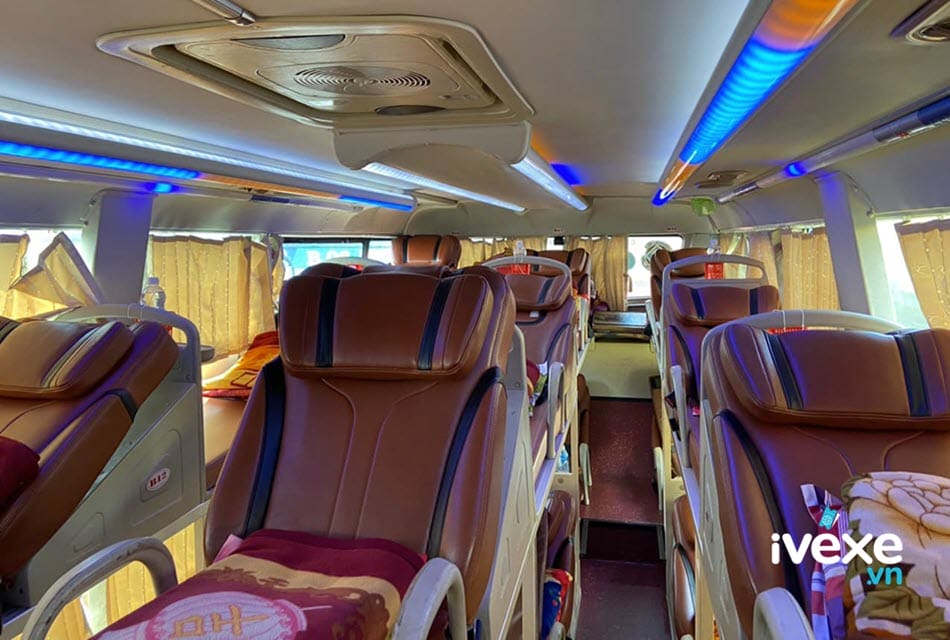 Tiện nghi xe giường nằm 44 chỗ của nhà xe Mạnh Hà
