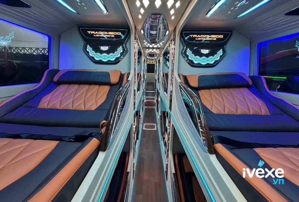 Xe Limousine 20 phòng của nhà xe Huy Hoàng Hà Tĩnh