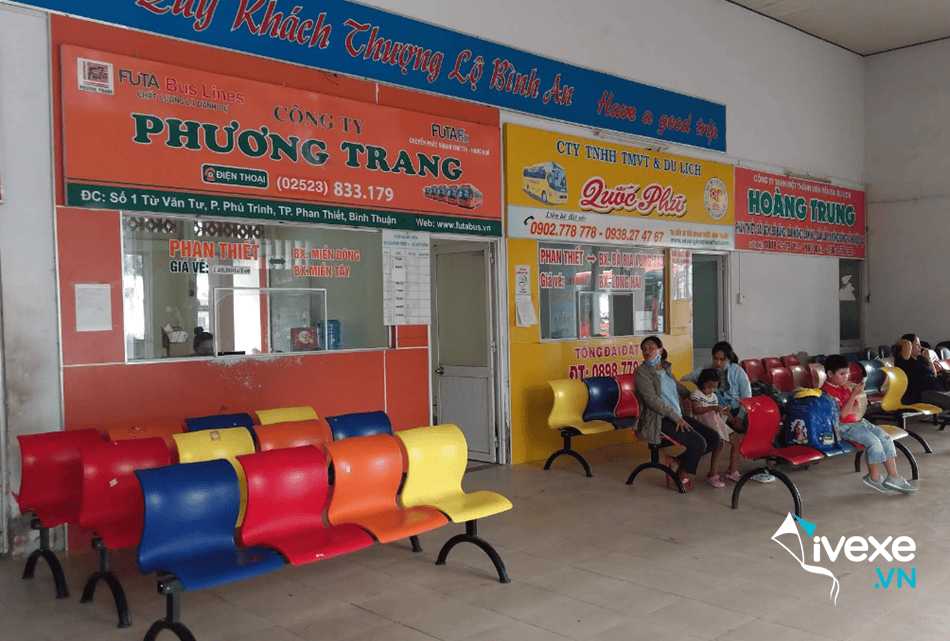 Khu vực phòng chờ dành cho khách tại bến xe Phương Trang Phan Thiết