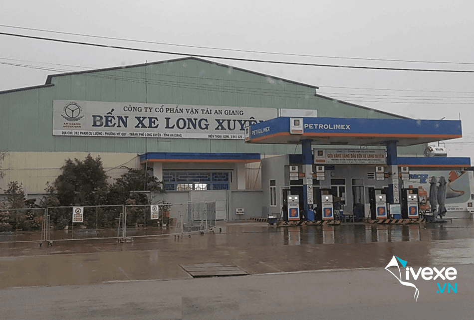 Bến xe Long Xuyên