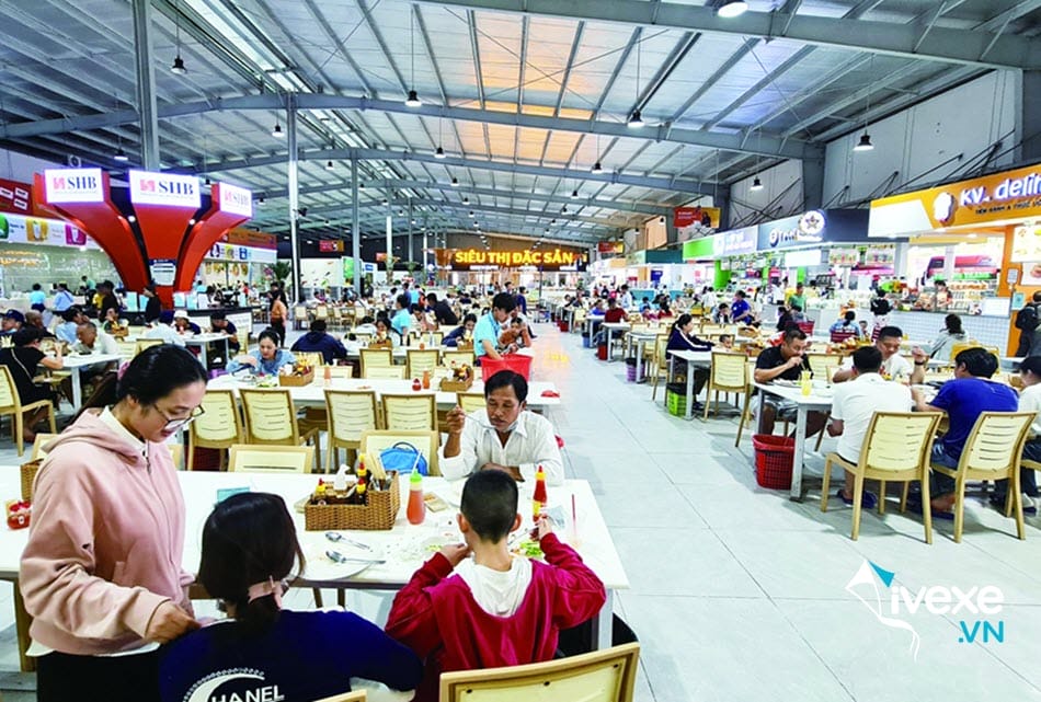 Dịch vụ ăn uống tại các trạm dừng chân Phương Trang