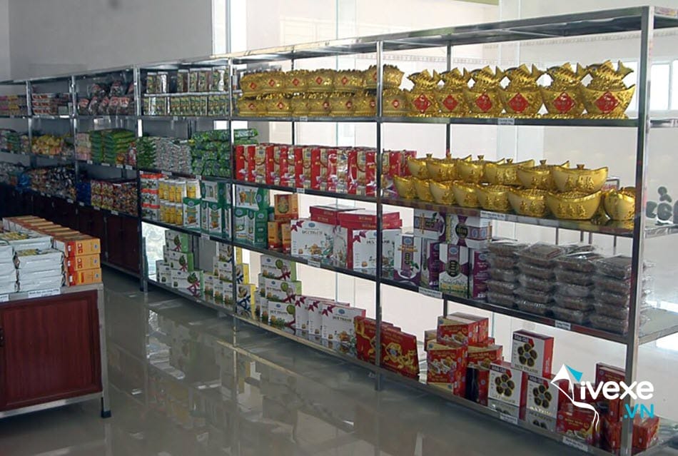 Gian hàng đặc sản vùng miền tại Trạm dừng nghỉ Thanh Bình
