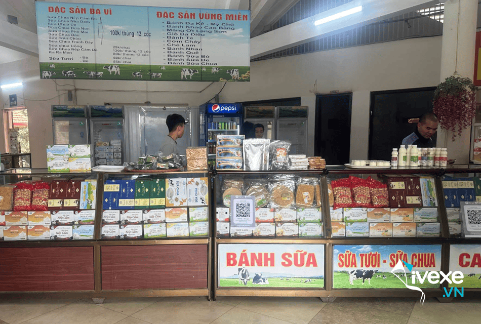 Gian hàng đặc sản tại Trạm dừng nghỉ giao thông Song Khê Bắc Giang
