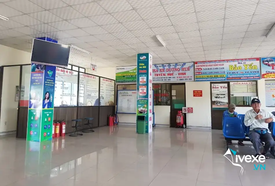 Khu vực quầy vé tại bến xe phía Bắc Huế