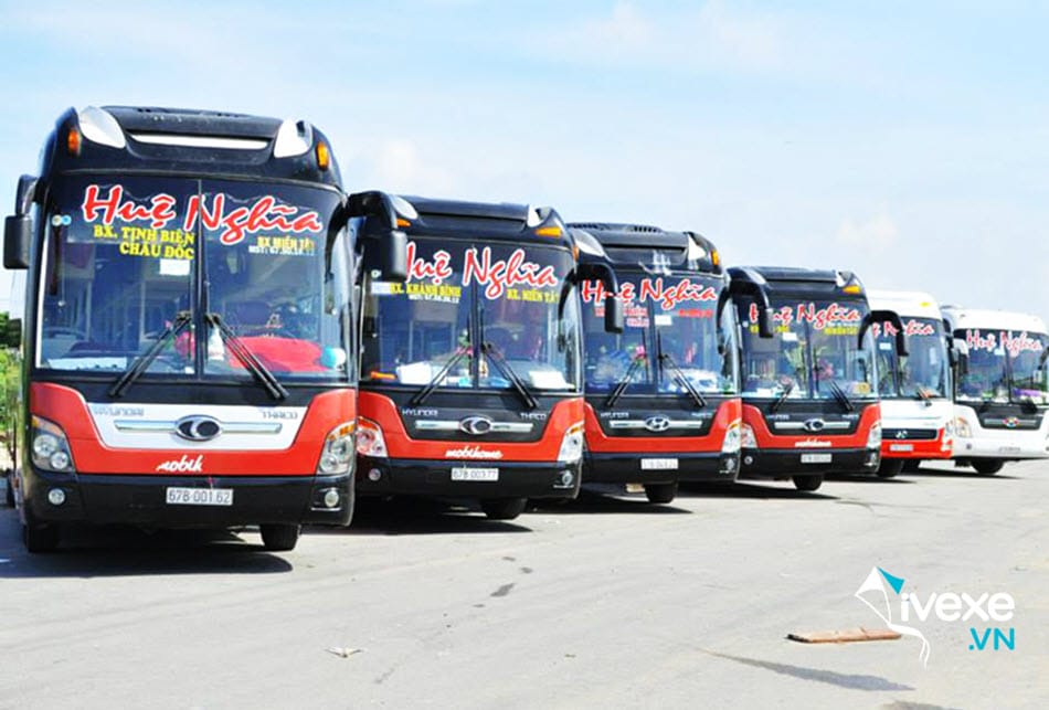 Nhà xe Huệ Nghĩa từ bến xe Long Xuyên đi Bình Dương
