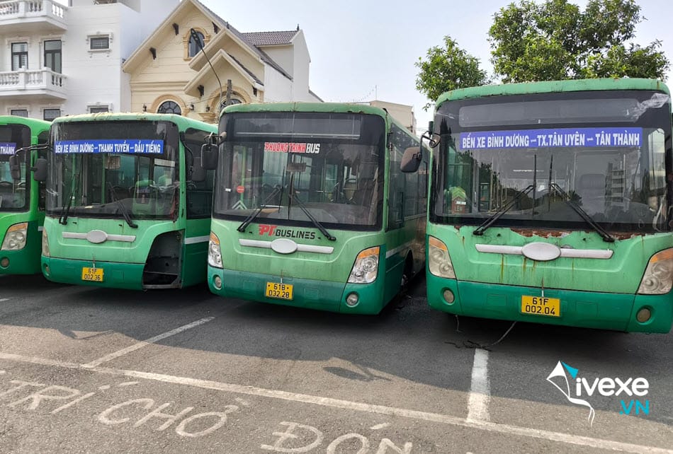 Dịch vụ xe buýt đưa đón khách gần bến xe Phú Chánh