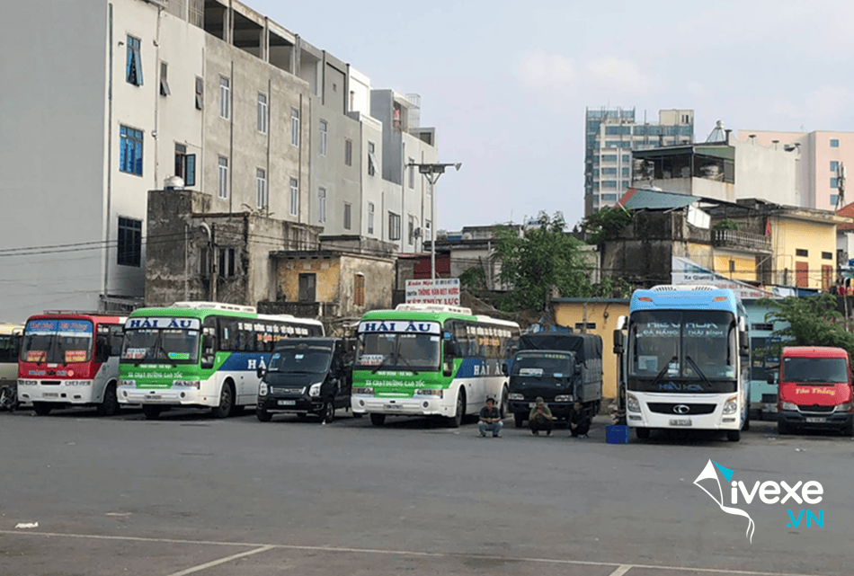 Khu vực dừng đỗ các phương tiện tại Bến xe Thái Bình